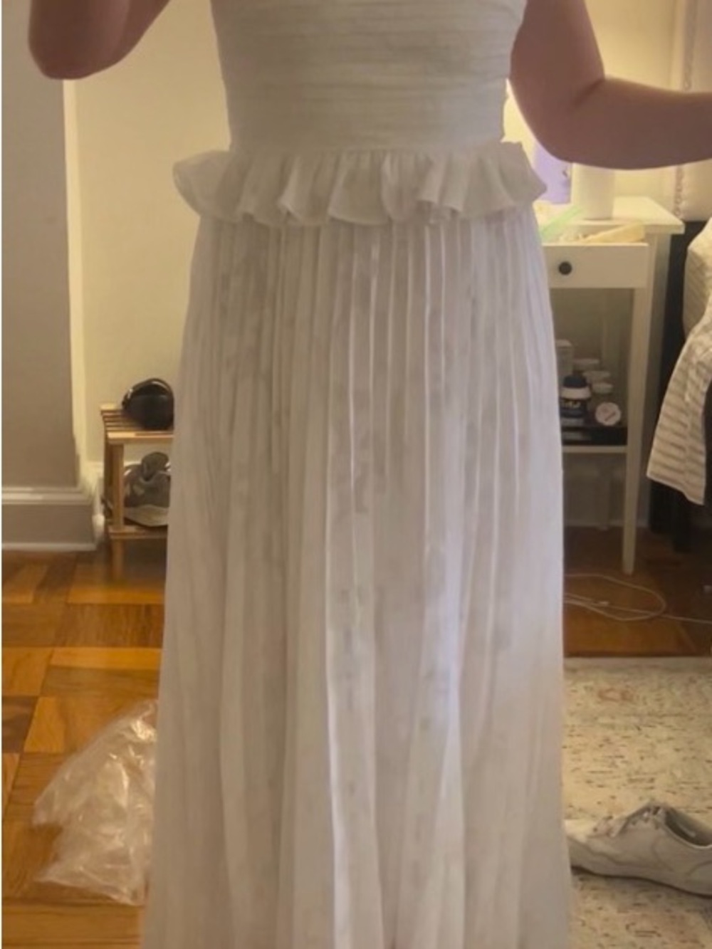 NWT ASTR The Label Emerys Pleated Midi Dress - Picture 4 of 10